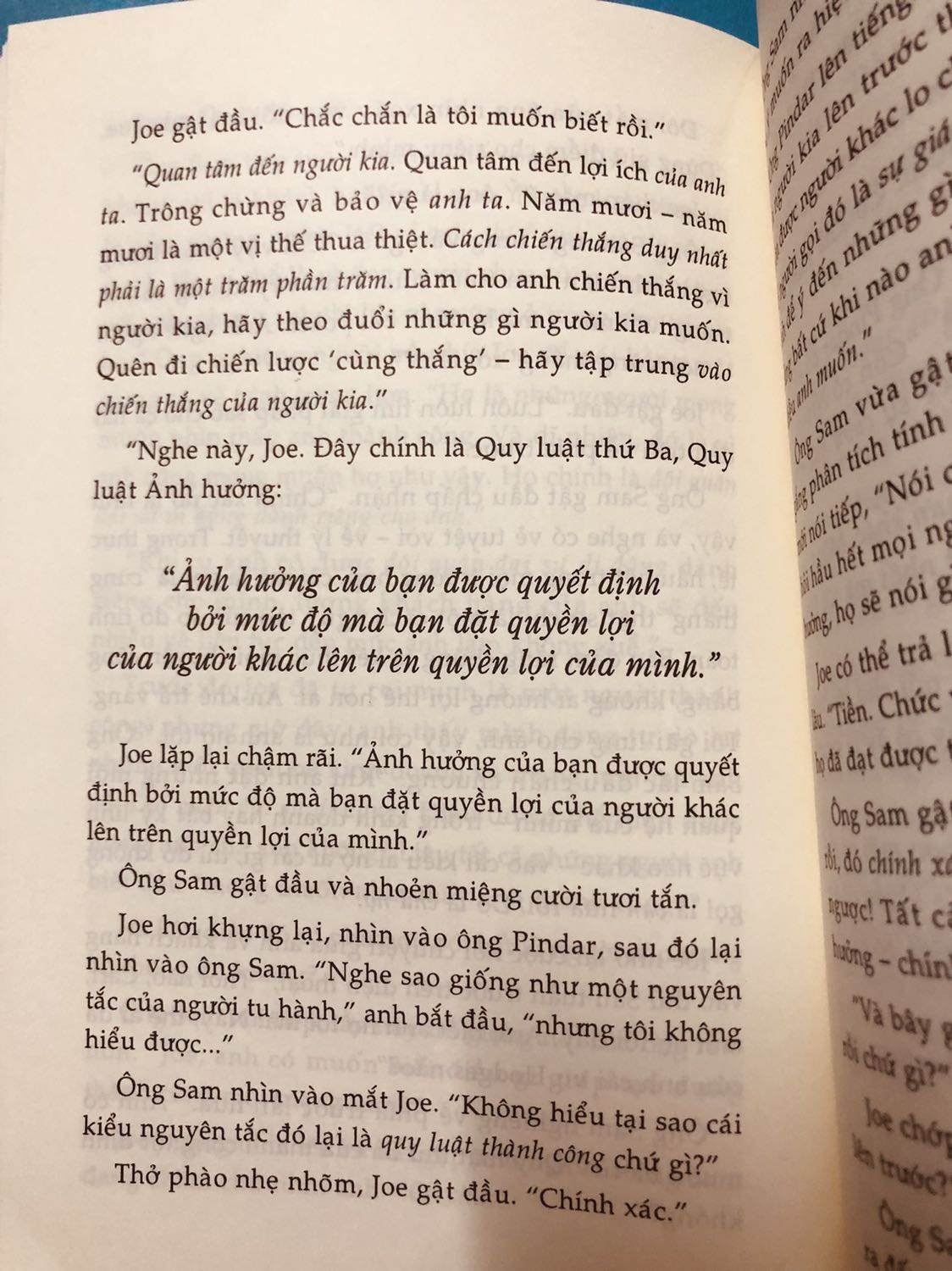 - Nội dung sách nói về các bí quyết trong kinh doanh của những người thành công mà ít ai có thể làm được đó là sự cho đi mà không có sự tính toán, là làm việc bằng sự chân thành bằng cả trái tim. Sự cho đi không phải là dại khờ mà là đỉnh cao của tấm lòng cao cả, cho đi rồi sẽ được nhận lại. Đôi khi những gì mình nhận lại còn to lớn hơn những gì mình đã cho đi. 
- Mong sự chia sẻ của mình sẽ giúp ích cho việc lựa chọn sách của bạn ❤️