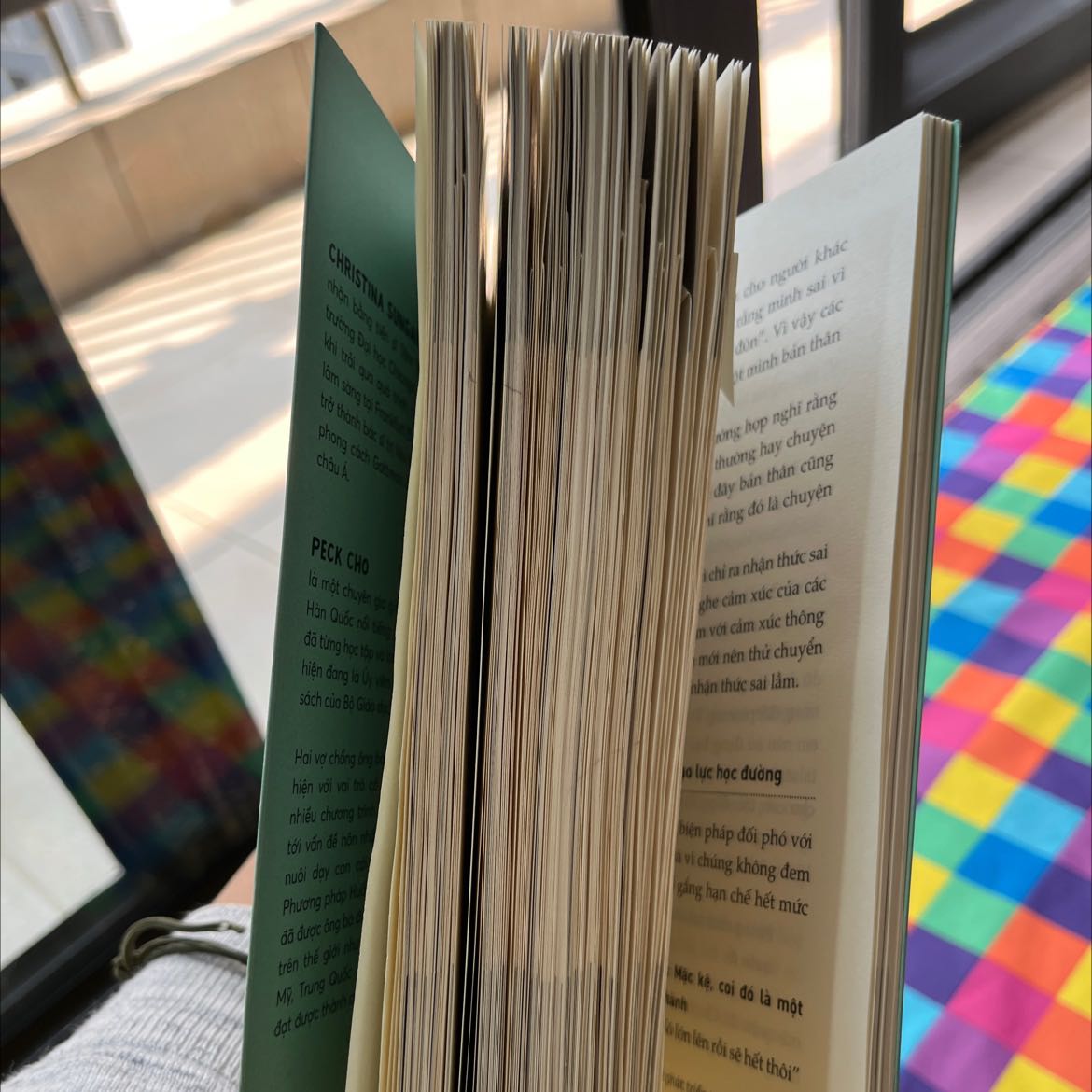 Sách hay, để áp dụng không dễ nhưng m tin nếu cố gắng chắc chắn sẽ thu được quả ngọt. Ngọt từ việc chữa lành cho bản thân cha mẹ tới giúp cho con ❤️