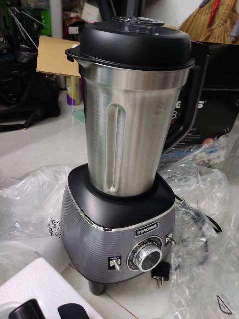 Điểm cộng: Máy to, có tiếng việt nên dễ sử dụng.
Điểm trừ: Bình bằng sắt nên lúc cấm điện vô nếu sờ vô bình thấy tê tê.