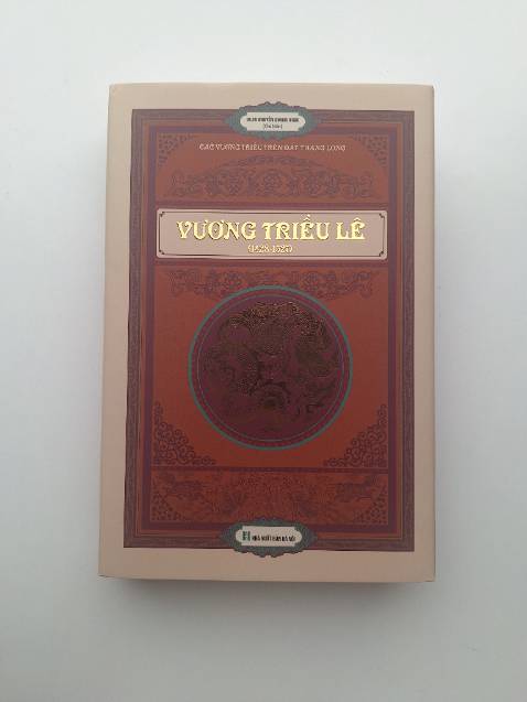 Series này đọc rất hay. Nghiên cứu chi tiết và sâu
