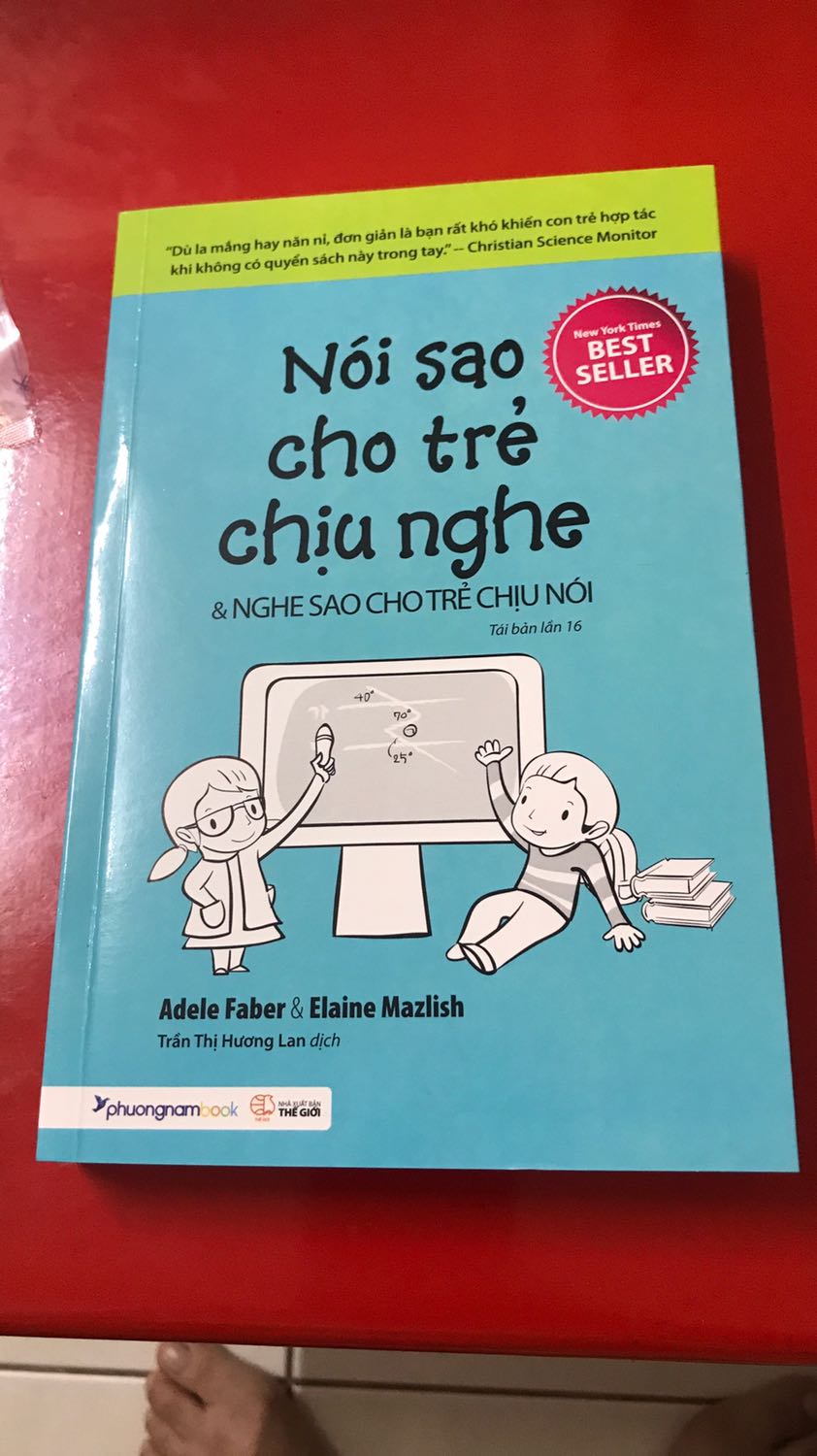 Mới nhận được sách; hình thức đẹp chắc chắn nhé. Rất được nhiều *** recomment nên mình mới đặt về đọc. Enjoy thôi