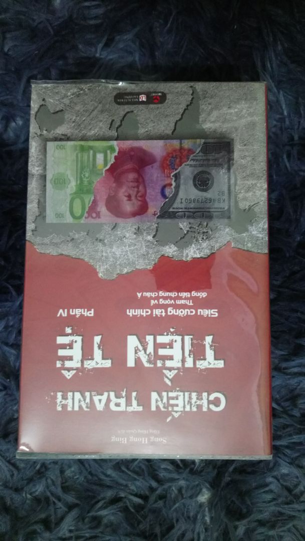 Sách bọc không có lớp chống sốc lên vận chuyển bị móp góc