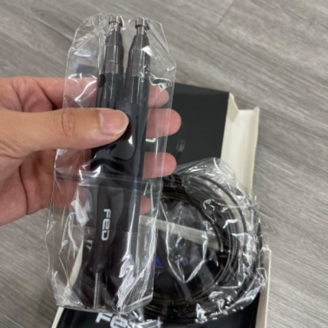 Bộ dây nhảy rất xịn, đượng tặng thêm 1 dây dự phòng. Đã dùng được 1 thời gian rồi rất thích và sướng nhé cả nhà. Đặc biệt thích nhất là shop hỗ trợ tặng shop 5 sao mong rằng nhiều người thấy sẽ ủng hộ chop