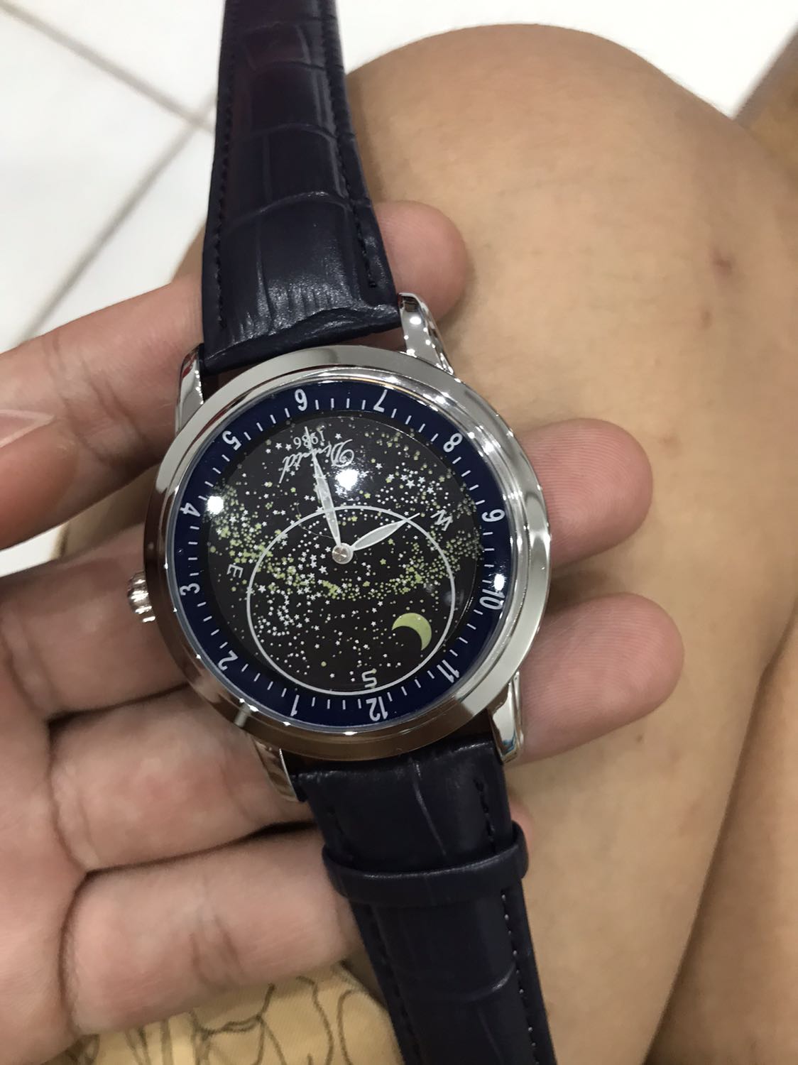 Đồng hồ rất đẹp. Đóng gói chắc chắn, hộp chính hãng, shop có thẻ bảo hành đầy đủ nên rất yên tâm tin tưởng về sản phẩm, đã sử dụng và thấy sản phâm như mô tả, sản phẩm tuyệt vời, tin tưởng sản phẩm của shop. ❤️❤️❤️❤️❤️❤️❤️❤️❤️❤️❤️❤️❤️❤️❤️❤️❤️❤️❤️❤️❤️❤️❤️❤️❤️❤️❤️❤️❤️❤️❤️❤️❤️❤️❤️❤️❤️❤️❤️❤️❤️❤️❤️❤️❤️❤️❤️❤️❤️❤️❤️❤️❤️❤️❤️❤️❤️❤️❤️❤️❤️❤️❤️❤️❤️❤️❤️❤️❤️❤️❤️❤️❤️❤️❤️❤️❤️❤️❤️❤️❤️❤️❤️❤️❤️