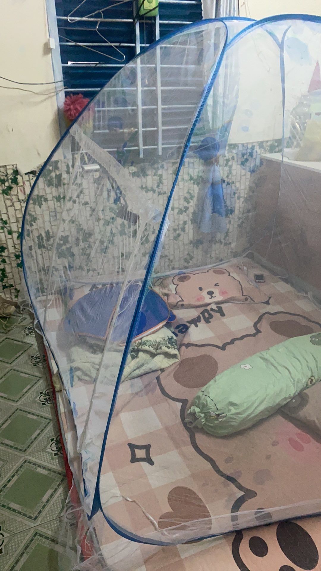 màn đẹp mà tiện quá. gấp gọn cũng đỡ vướng. hàng tốt, k cò để chê cả