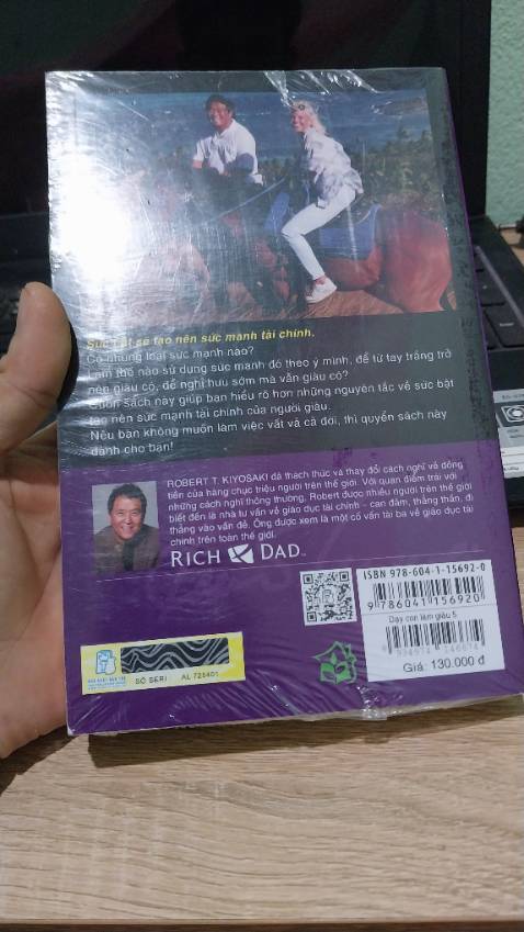 Sách nên đọc, shop giao sách nhanh và ok