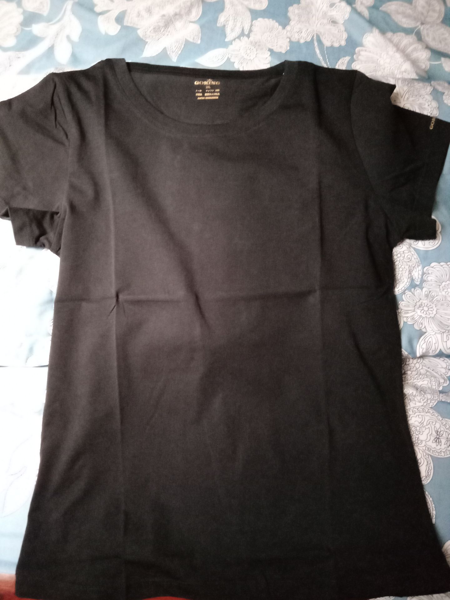 tiki giao hàng nhanh, đóng gói cẩn thận, sản phẩm như hình, vải mịn, mặc mát, vừa vặn.