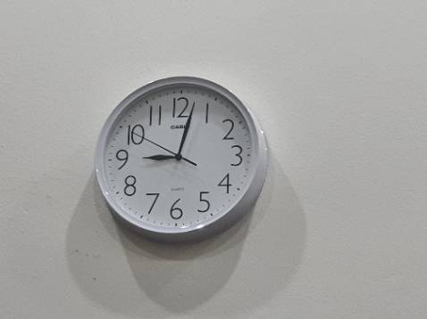 Hàng chính hãng, có đầy đủ tem, thẻ, chạy từ trưa tới giờ rất chính xác. Hơi nhỏ, ai nhà rộng nên mua cái to hơn