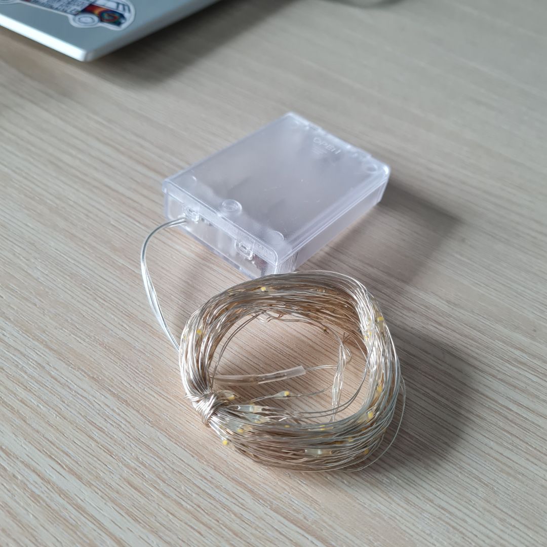 hàng giao nhanh, đèn sáng đều, đẹp, hài lòng