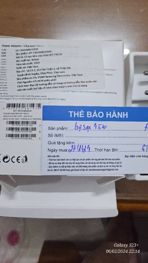 Sạc chính hãng, sản xuất tại việt nam nhãn mác rõ ràng. Có phiếu bảo hành nên mua