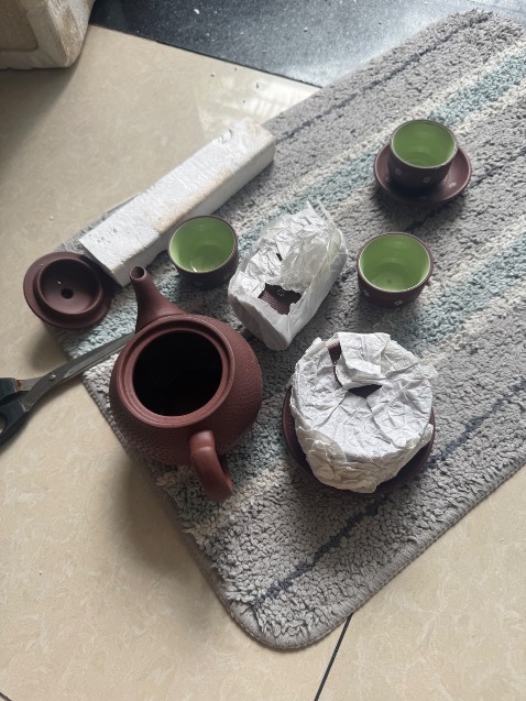 Đặt hàng 1 kiểu, giao hàng 1 kiểu, shop này làm ăn quá coi thường khách hàng. 
Hàng thì cả tuần mới giao, giao thì giao sai hàng