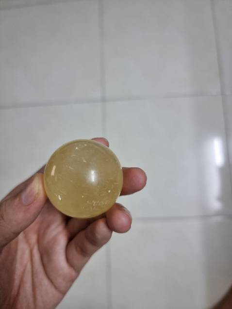 Khá là đục vần sần sùi. Khác hình