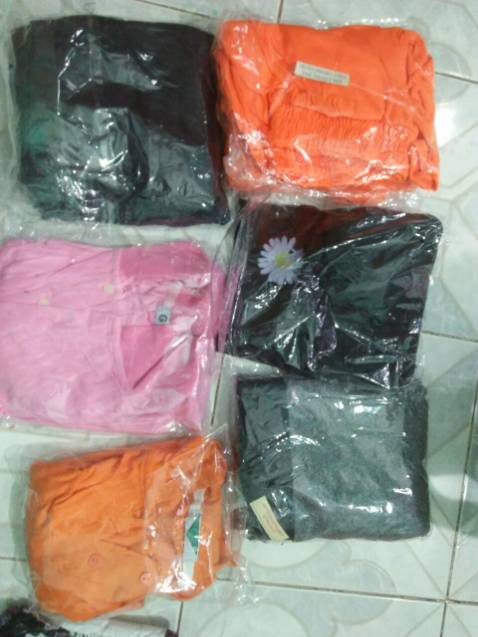 Làm ăn vô lương tâm, đặt đơn hàng 7 món thì giao cả 7 món đồ nhặt thùng rác, vải xấu thậm tệ, ko hề giống mẫu 1 chút nào, ko xứng để làm giẻ lau luôn. Đúng kiểu giao cho khách vài cái giẻ để cho có, khách nào ko biết đổi trả thì ngậm ngùi mất tiền, làm ăn như này thì tự giết mình thôi. Khuyên mọi người đừng ai mua đồ ở shop *** đảo, bố *** *** này. Yêu cầu TIKI hoàn trả lại tôi toàn bộ số tiền.