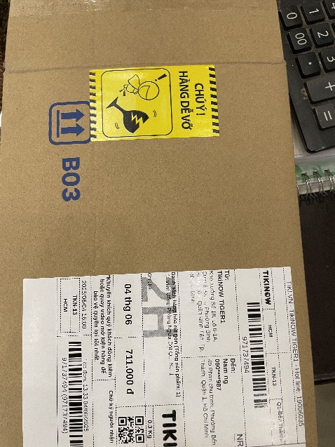 Giao hàng không đủ SP như QC . Thiếu quá tặng