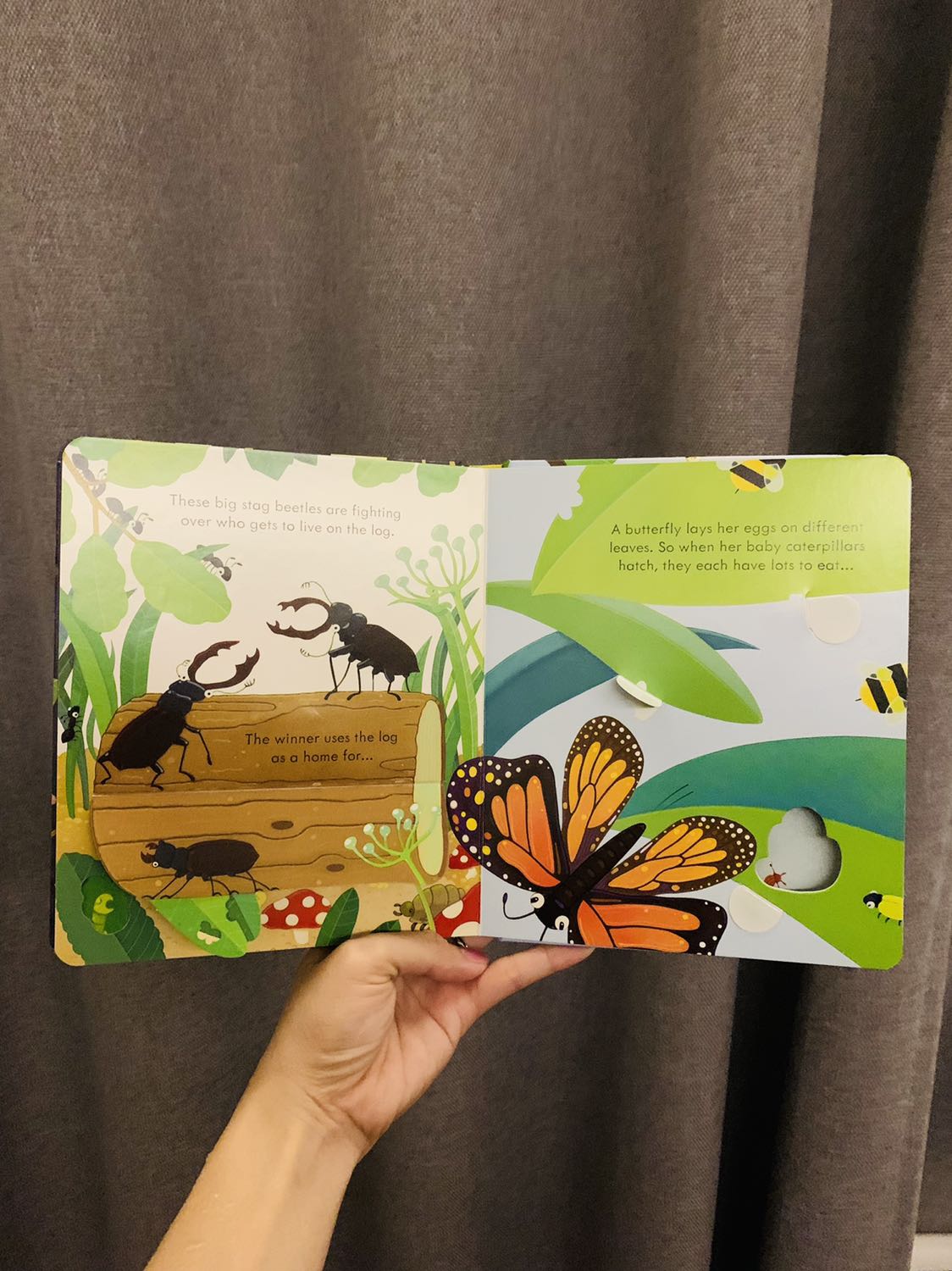 Giao rất nhanh, Fahasa đóng gói rất cẩn thận. Sách rất đẹp và dễ thương. Bạn nhà mình rất thích. Nên mua nhé các mẹ.