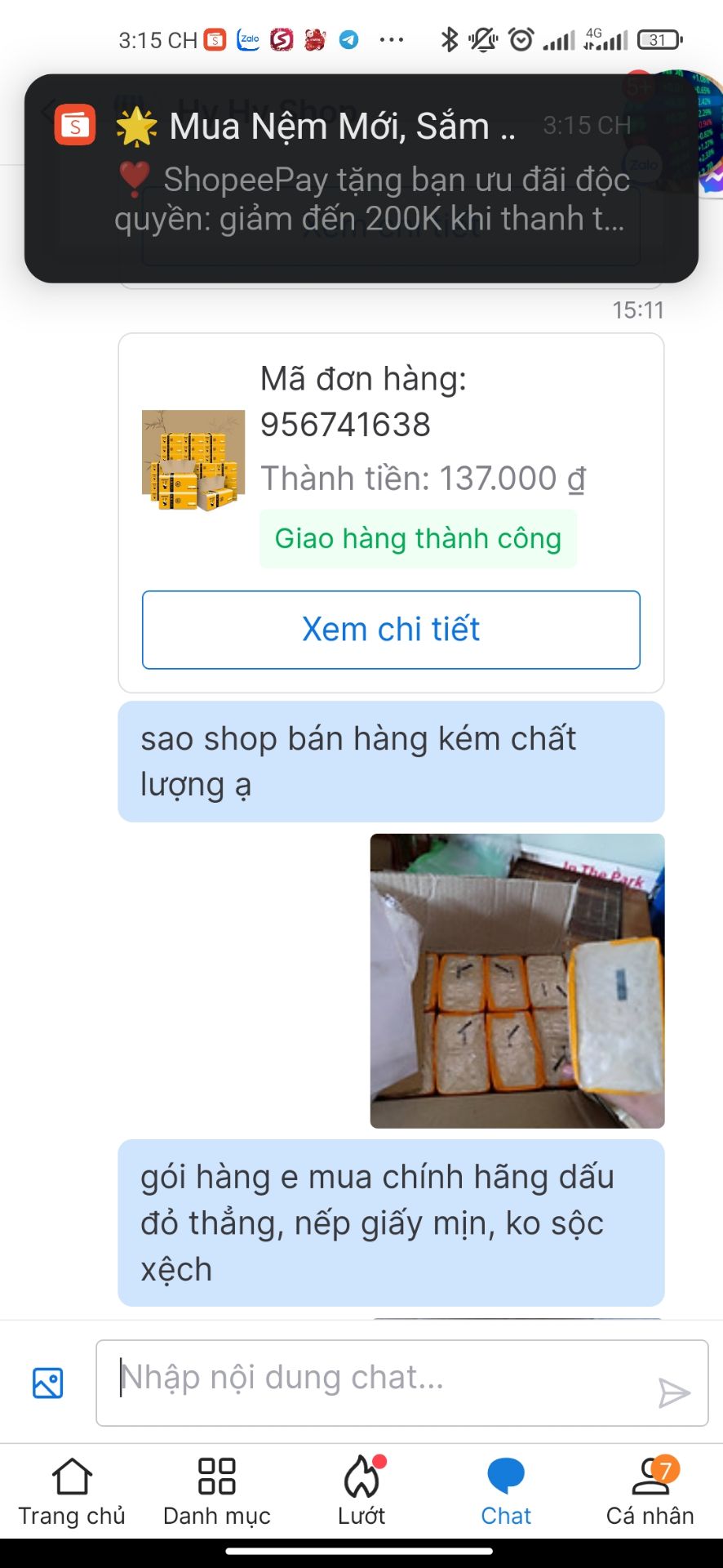 shop bán hàng giả, kém chất lượng, mình đã nhắn tin hỏi shop nhưng không được trả lời còn bị chặn ạ. mọi người xem xét trước khi mua nhé. tiki kiểm tra đổi trả giùm mình ạ. Giấy của shop nhẹ, bao bì xộc xệch, cái ô đen bên cạnh ko được đều như hàng chính hãng, bao bì màu đậm hơn và bóng hơn, đoạn dập để xé bị lêch qua qua hẳn 1 bên. Thiếu chữ Made in China. Thiếu cả hạn sử dụng ạ.