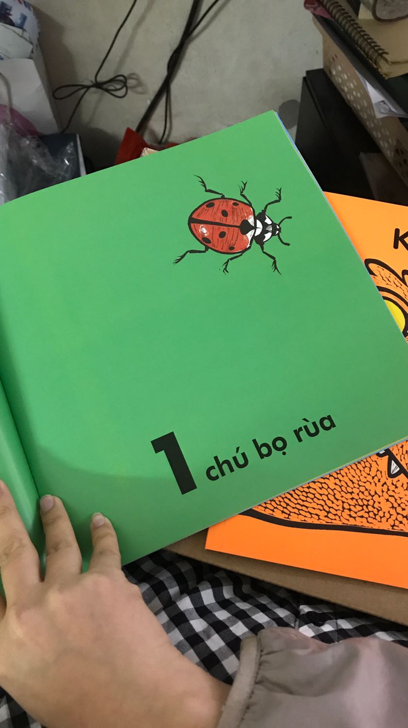 Sách đẹp ship nhanh nhiều thông tin thú vị, mẹ thích bé chắc cũng thích.