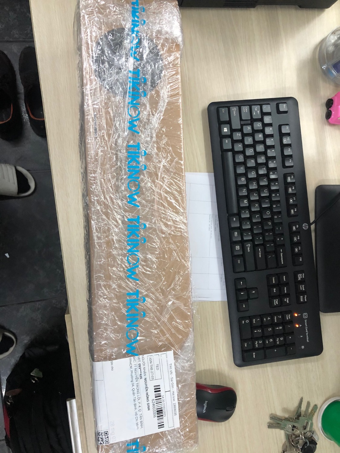 HÀNG ĐÚNG MẪU NHƯ HÌNH ẢNH, PHỤ KIỆN ĐẦY ĐỦ, CÓ ĐIỀU THÂN MÁY VÀ DÂY BỊ TRÀY XƯỚT VÀ DƠ 1 XÍU, VỚI CÂY NỐI BẰNG INOX MỎNG MANH SO VỚI THÂN MÁY QUÁ. ĐẶT HÔM QUA HÔM NAY NHẬN HÀNG RỒI, CHƯA SỬ DỤNG NÊN PHẢI 1 THỜI GIAN XEM SẢN PHẨM DÙNG CÓ TỐT KHÔNG.