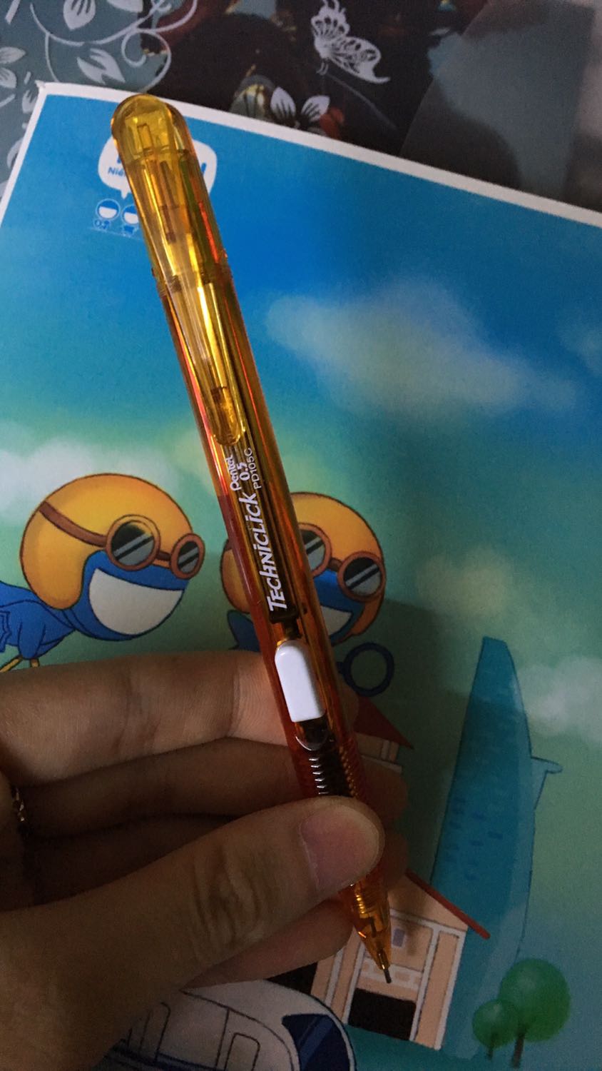 Tuyệt vời, thật sự hài lòng với cây bút chì chắc chắn như vậy, để được rất nhiều ngòi để dự trữ trong thân bút, lúc bỏ ngòi vào cũng dễ dàng nữa, viết rất chắc chắn, chỗ bấm ngay giữa thân rất tiện lợi, màu cam rất đẹp, nên mua nha mọi người. Tuyệt vời, thật sự hài lòng với cây bút chì chắc chắn như vậy, để được rất nhiều ngòi để dự trữ trong thân bút, lúc bỏ ngòi vào cũng dễ dàng nữa, viết rất chắc chắn, chỗ bấm ngay giữa thân rất tiện lợi, màu cam rất đẹp, nên mua nha mọi người.