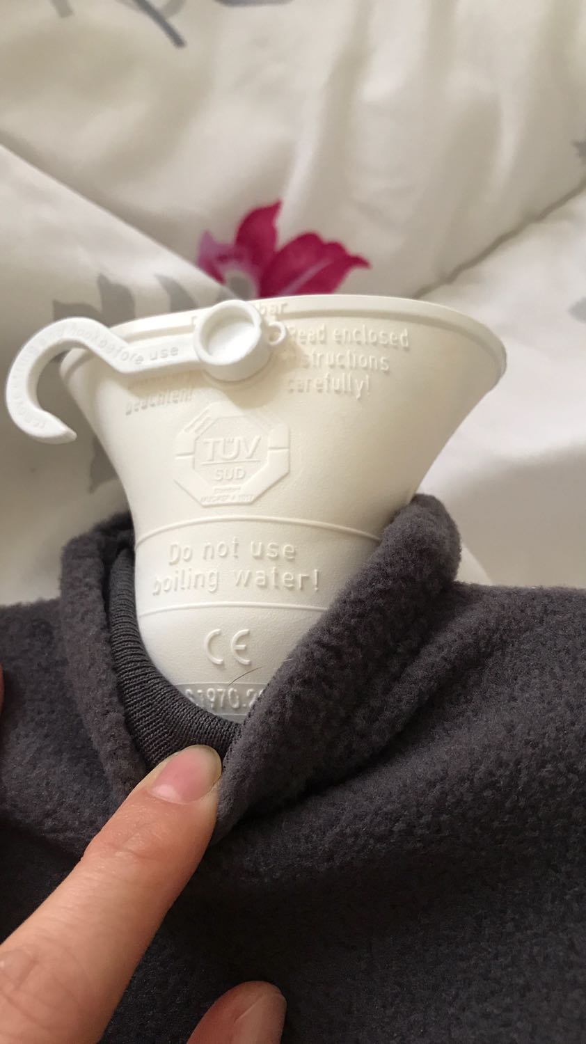 Túi chườm Fashy chất lượng rất tốt, bền (mình đã dùng 1 chiếc đc 10 năm vẫn tốt). Các bạn nên mua sản phẩm này để làm ấm đôi chân khi mùa đông lạnh.