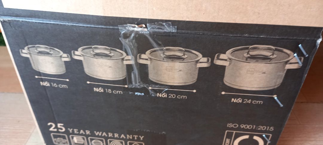 sp mẫu mã đẹp, cầm nặng tay, đb Tiki giao hàng rất nhanh