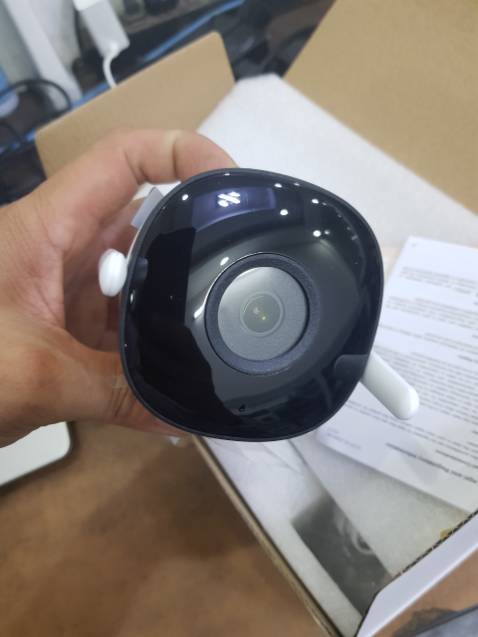 Mình đặt hàng là Camera IP Wifi Imou IPC-F22FP. mà giao cho mình là Camera IP Wifi Imou IPC-F22P.

Loại mình đặt là có thêm 2 đèn Led. Loại giao là kg có đèn Led.

VÌ hàng cũng kg có giá trị lớn, nên giao ngày 16, hôm nay mình mới mở ra kiểm tra, mới phát hiện bị giao sai.

Có thể cho đổi lại đúng Sp được kg, nếu được thì đến đâu để đổi, mình đến luôn cho tiện. (HCM).