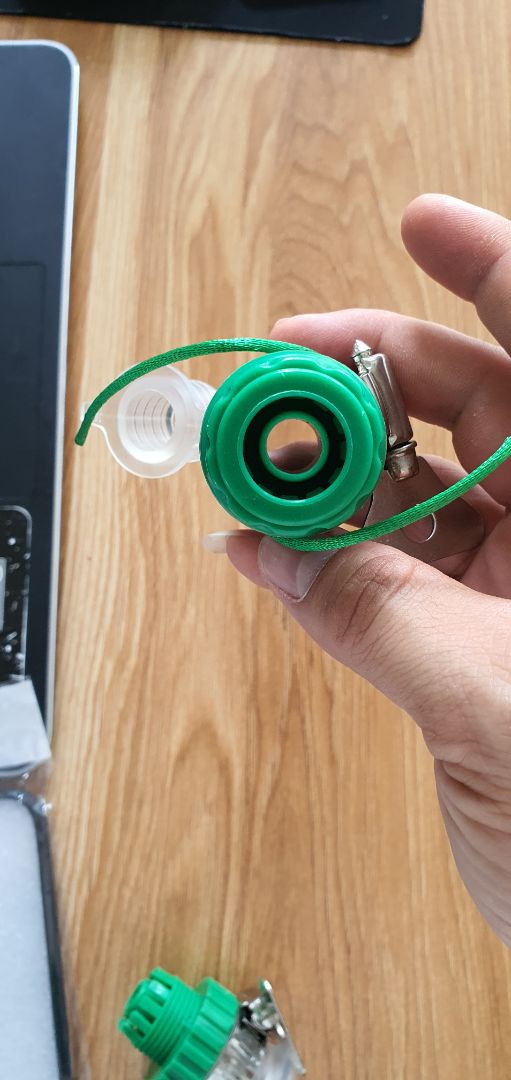 Hàng đẹp giá tốt, nói chung dễ lắp và tiện. Cho 5 sao vì bán hàng tốt