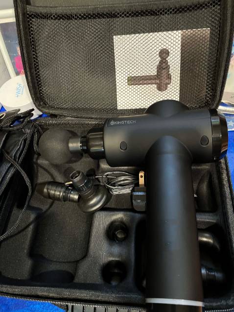 Rất là tốt. Mình làm văn phòng nên thường ngồi nhiều vì thế sau giờ làm đặc biệt hôm nào làm quá giờ là lưng với cổ mỏi đau ê ẩm. Thế nên mình lên mua luôn con này do thấy review của các bạn mua trước thấy tốt. Nhưng đúng là tốt thật. Cái này là máy cầm tay không phải cắm điện nên rất tiện, masaage rung nên cảm giác như có người đấm cho vậy mạnh nhẹ tùy chính. Dùng xong thấy rất thoải mái