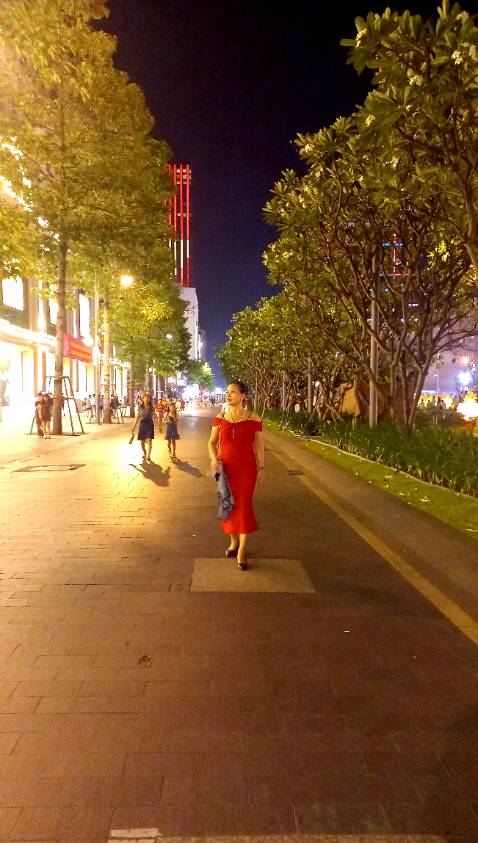 Mua đầm bị rộng, liên hệ shop đổi ngay khá nhanh, 5 sao cho thái độ tư vấn nhiệt tình của shop nhé Mua đầm bị rộng, liên hệ shop đổi ngay khá nhanh, 5 sao cho thái độ tư vấn nhiệt tình của shop nhé