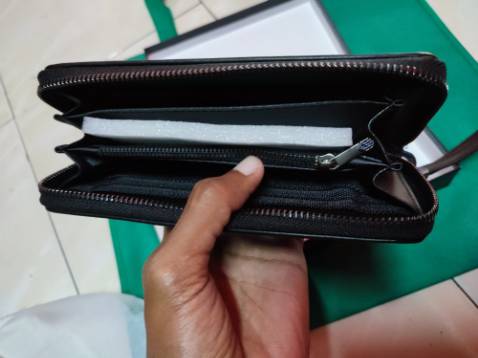 Mình mua cho ông xã , và ông xã đã rất hài lòng vì sản phẩm nhỏ vừa túi quần 😁, không bị cấn khi bỏ vô túi . Nói chung sản phẩm sử dụng tốt Mình mua cho ông xã , và ông xã đã rất hài lòng vì sản phẩm nhỏ vừa túi quần 😁, không bị cấn khi bỏ vô túi . Nói chung sản phẩm sử dụng tốt