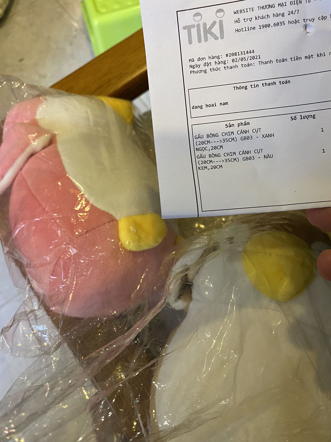 Đặt màu xanh ngọc lại giao lộn sang màu hồng