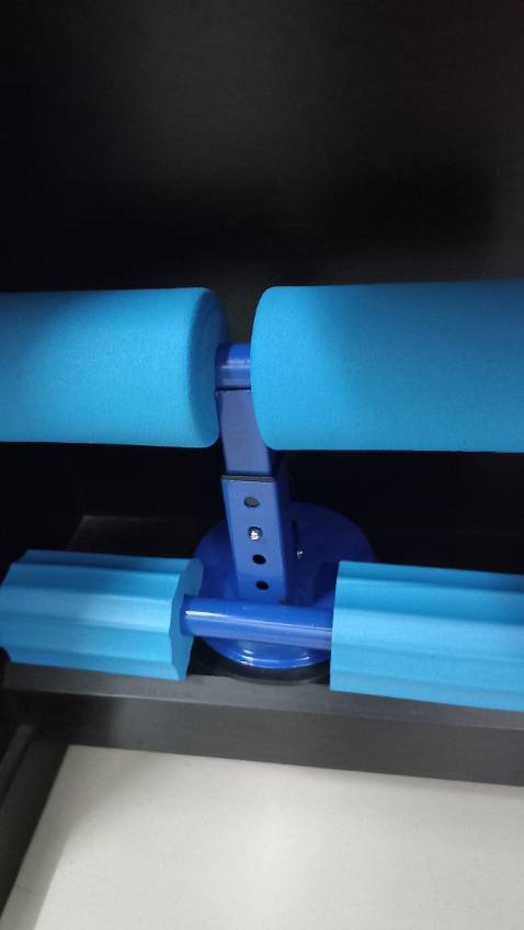 Sản phẩm ổn giữ chân khá chắc chắn, xốp mềm ôm chân, giao hàng nhanh