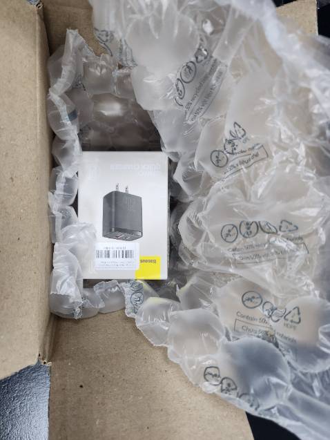 Đã sạc vào điện, hình thức đẹp, giá rẻ, hy vọng bền. Tạm đánh giá 5 sao