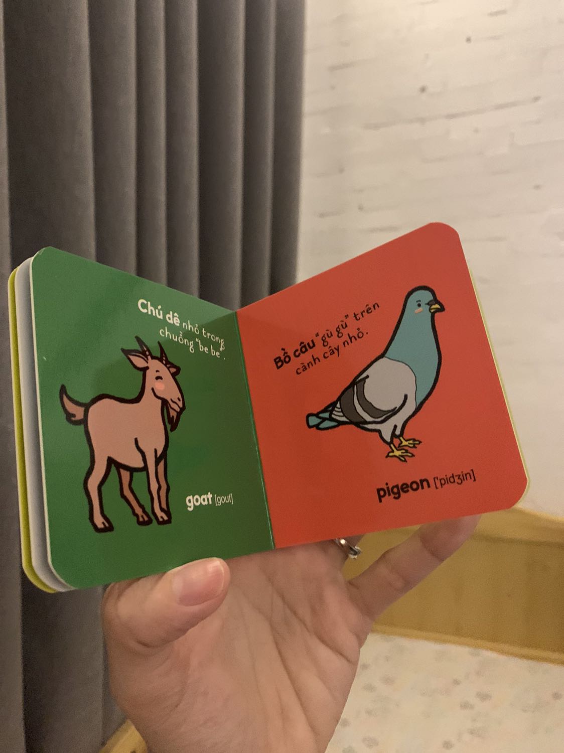 Mình rất thích bộ sách này luôn. Bé nhà mình cũng rất thích bạn. Hình ảnh dễ thương, nội dung dễ hiểu.