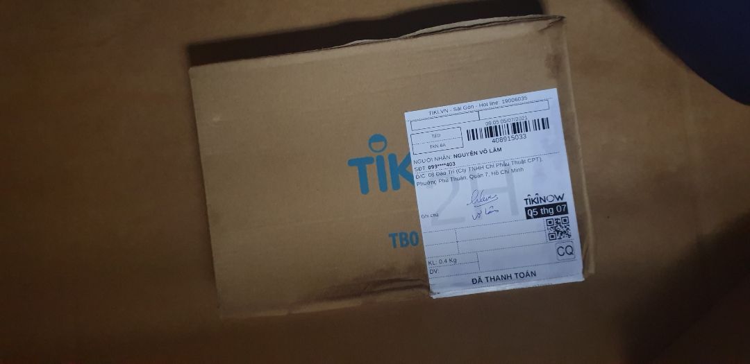 sách đẹp, tuy nhiên bị bẩn ở gáy và bị ẩm do khâu vận chuyển không được bọc nilon ở một số sản phẩm (một số thì lại bọc). Tiki nên đồng bộ việc này, nhất là mùa mưa dễ ướt. sản phẩm đang chờ đổi trả.