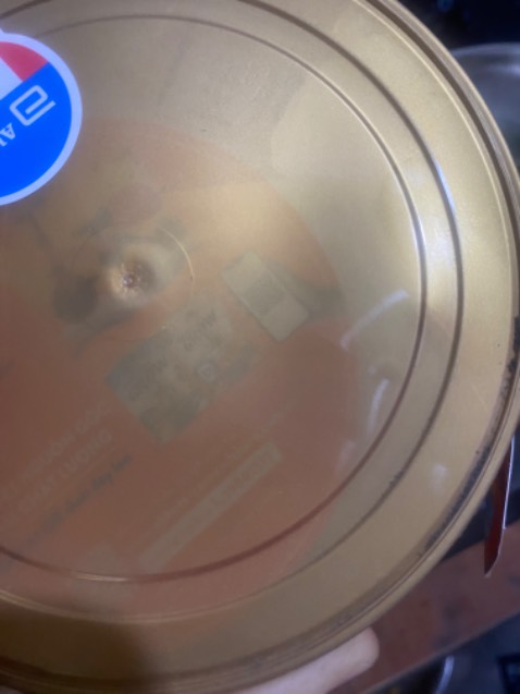 Đúng loại sữa đã đặt, hạn sử dụng đến tháng 07/2024. Có 1 điểm chưa hài lòng đó là mình mong trước khi gửi sữa tới tay khách hàng nên lau bụi ở hộp sữa cho sạch để có thiện cảm hơn. Cả 2 hộp đều bụi bám trên.