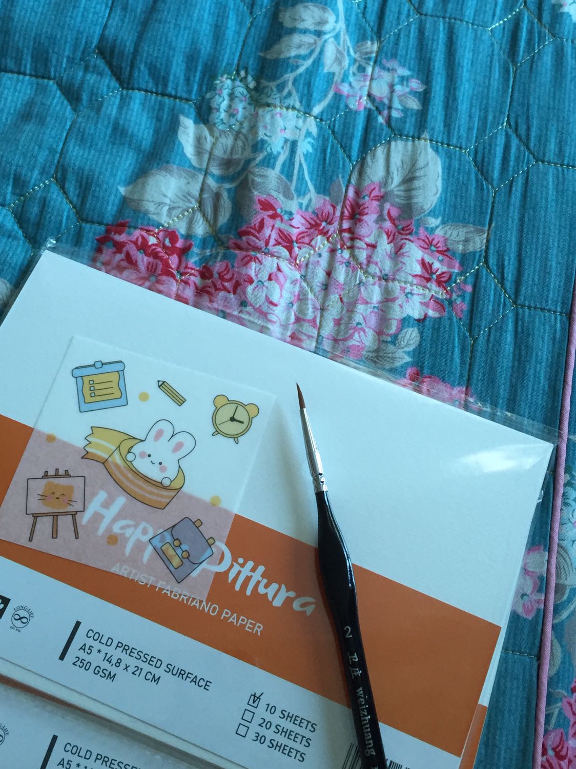 Sản phẩmgiống hình[+1]
_Cầm chắc chắn
Giao hàng nhanh[+1]
Được tặng kèm sticker[+1]
Gói còn sơ sài[-1]
9/10