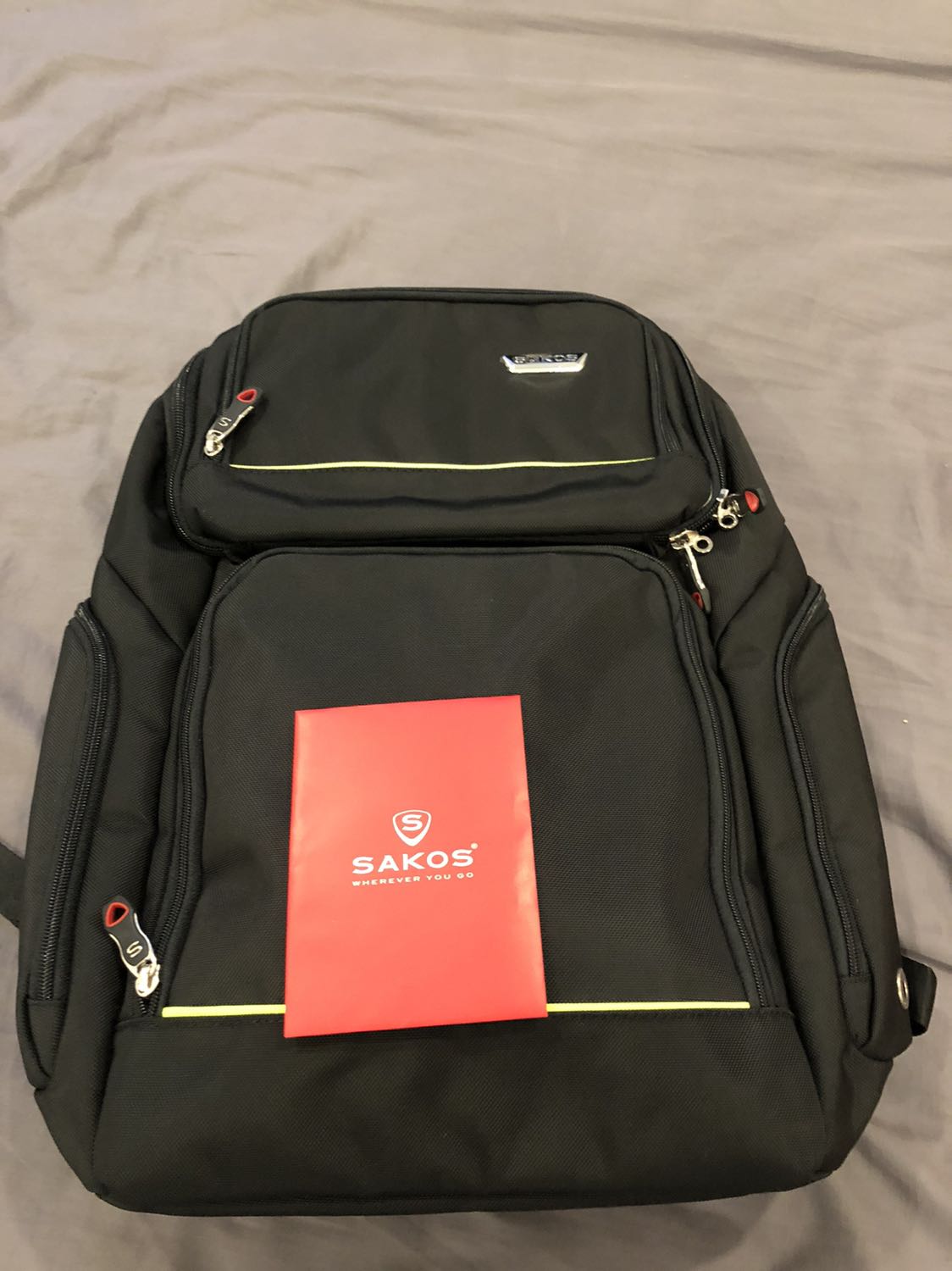 Đường may chắc chắn, sản phẩm Sakos thương hiệu. Phải trải nghiệm để biết thêm độ bền & tiện lợi