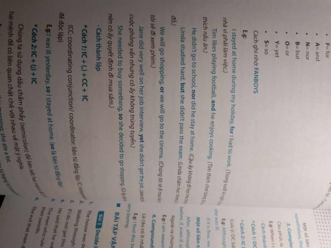 Sách in đẹp, nội dung rõ ràng, phân chia các dạng bài hợp lí. Đáng mua