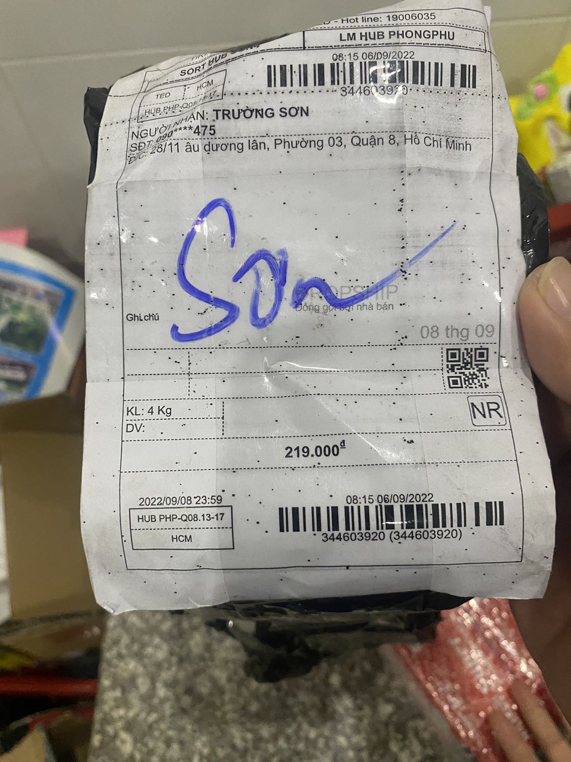 Tôi mua 04 hộp pin nhưng giao có 02 hộp. Yêu cầu hoàn tiện lại cho tôi