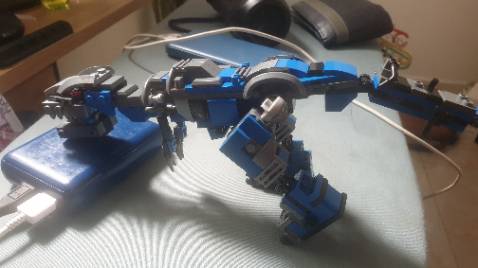 Sản phẩm đẹp, lắp ráp hơi tốn công sức , bé rất thích. Sẽ ủng hộ các lần sau .....