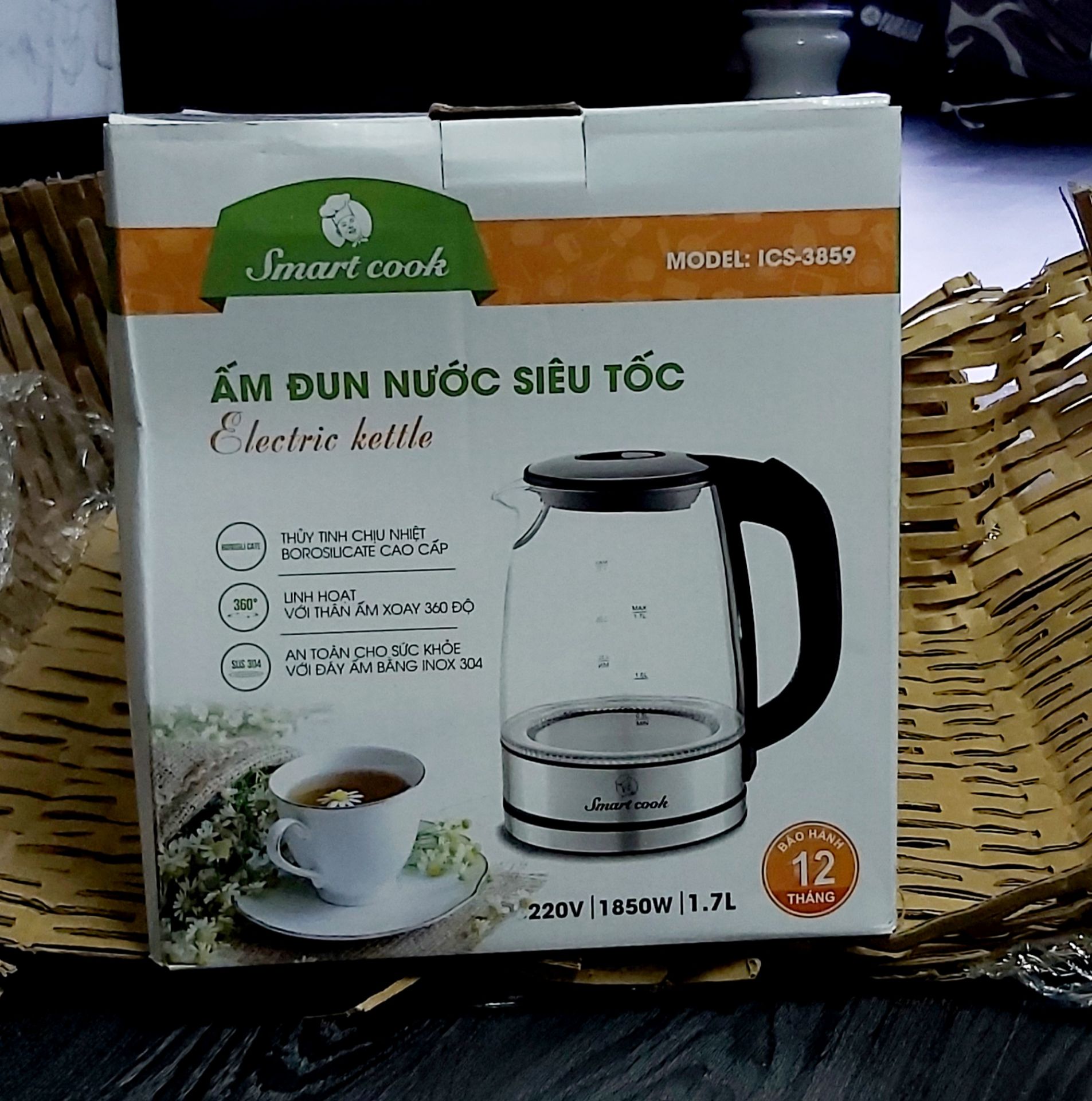 Sản phẩm chất lượng, giá cả phù hợp. Khi quyết định mua mình vẫn hơi lăn tăn ko biết sản phẩm có đúng như giới thiệu. Nhưng shop rất uy tín, mình hài lòng với sp nhận được. 
Mình nhận được nhiều ưu đãi từ Tiki Trading  nên chỉ phải trả 250k cho sp này. Hàng được bọc cẩn thận và giao trong này, nhân viên giao hàng lịch sự. Like & Thanks!