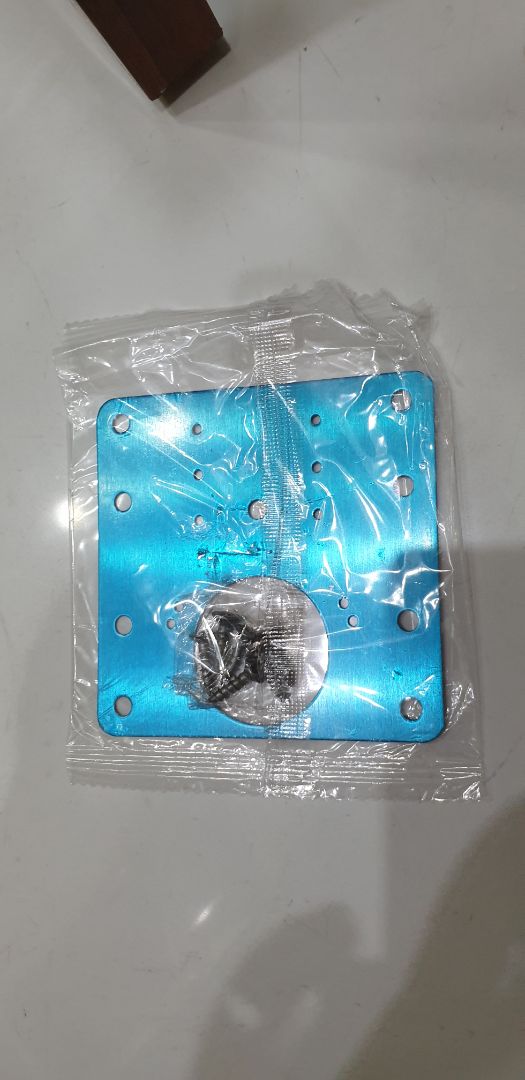 giao hàng rất nhanh, chỉ 24 giờ với giao hàng bình thường, hàng quá tốt, dày dặn, các lỗ khoan chính xác.