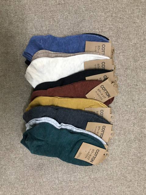 Đã nhận đủ hàng shop nhé, số lượng đủ 10 đôi, tất đi được, không bị bí chân