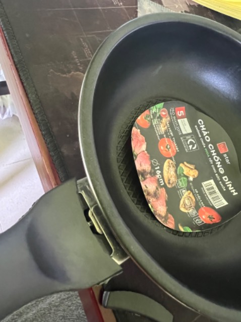 Bên bán k có tâm. Bán hàng gãy cũng gói giao.
Tiki thì giao nhanh