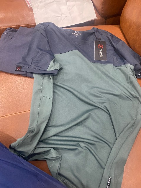 Vải mịn, mát, đẹp hơn trong ảnh. Đường may cẩn thận.  Đáng tiền.