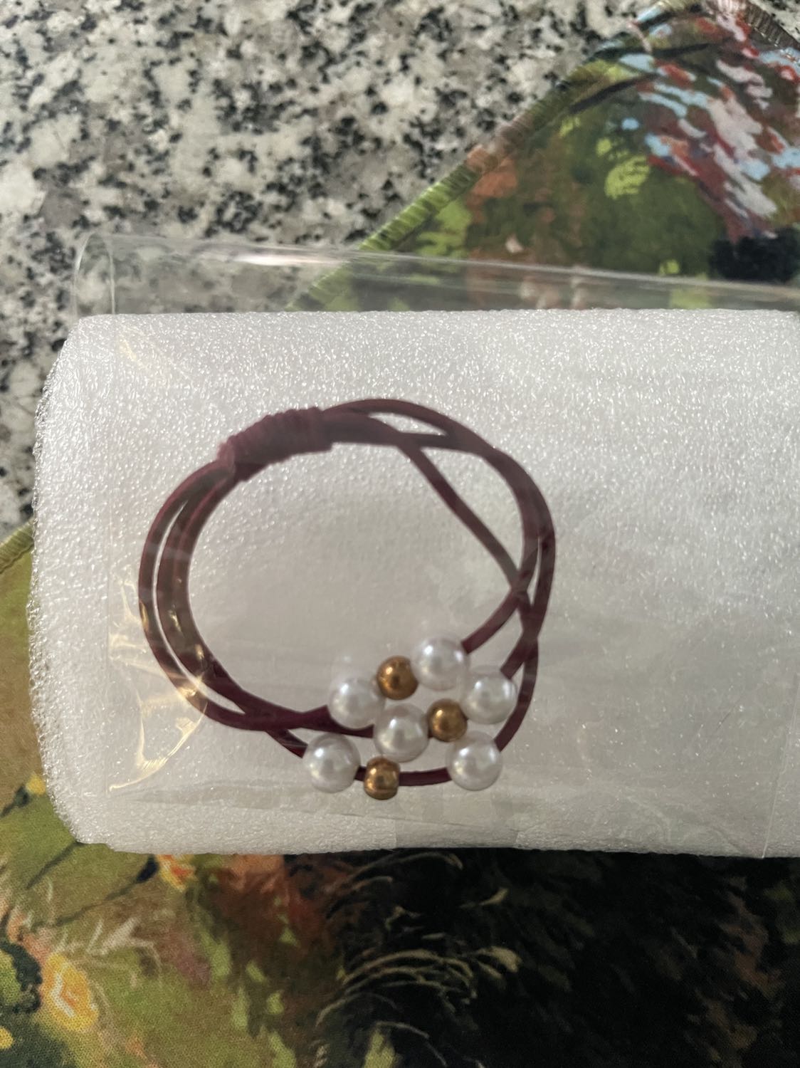 Như mô tả. Cũng khá dễ búi tóc. Có tặng kèm dây buộc. Rất hài lòng với shop & dịch vụ của Tiki Như mô tả. Cũng khá dễ búi tóc. Có tặng kèm dây buộc. Rất hài lòng với shop & dịch vụ của Tiki