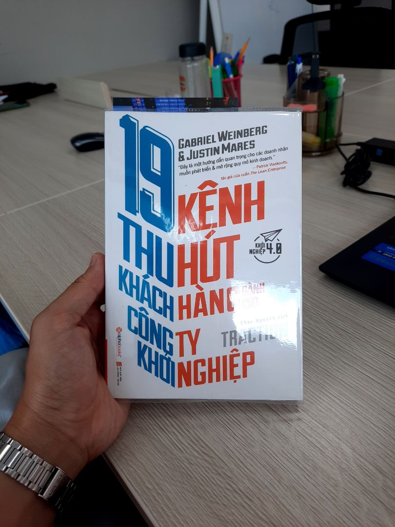 giao nhanh, sách đẹp, giấy mịn, bọc ni lông dầy