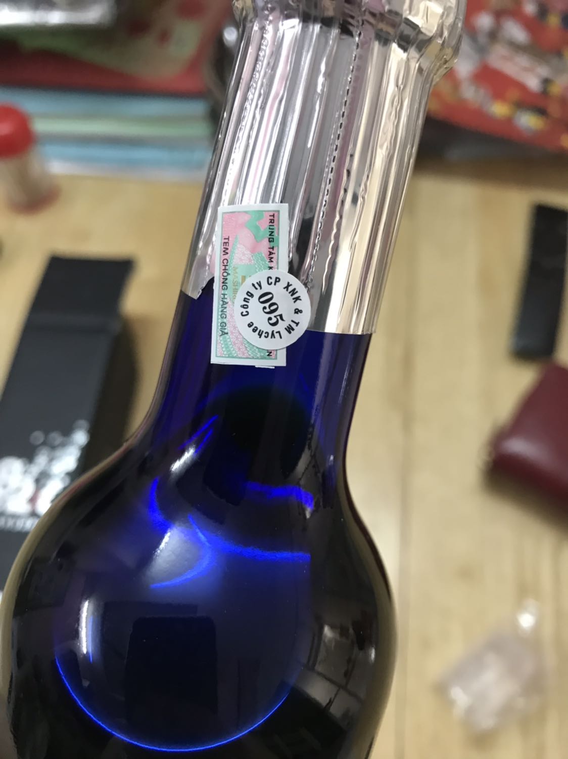 Sp còn nguyên tem mác, đóng hàng gói rất kĩ mấy lớp giấy luôn. Uống thử 1 tháng mới thấy hiệu quả hay không sẽ mua tiếp