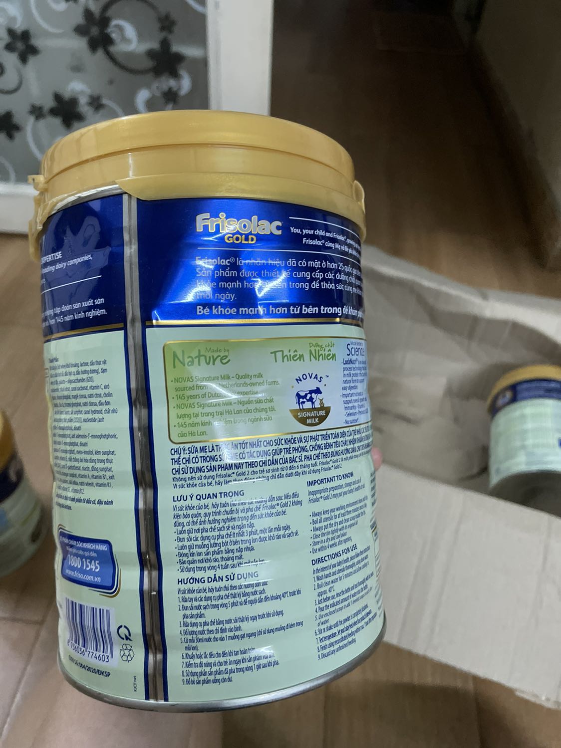 Hộp sữa thì móp méo, khằn của nắp nhựa cũg k có *** nào có, thùng ngoài thì vừa rách vừa móp, gọi tiki để thu hồi thì ì à ì ạch, 3-4 ngày rồi chưa thấy tới, mua hàng của các shop thì sợ k uy tín, đằng này mua của tiki trading cũng chẳng  khá hơn, thật là mất hết uy tín và lòng tin của khách hàng!